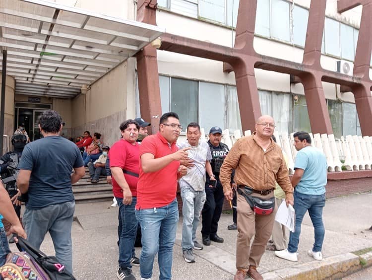 Respeten el ejercicio periodístico: Maythe Morales tras agresión a reportero de Coatza (+Vídeo)