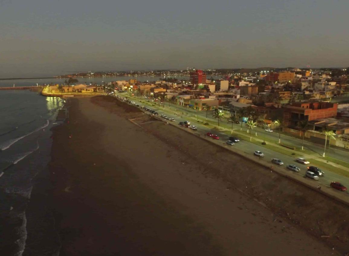 ¡Otro cristalazo! roban pertenencias a familia tras día de playa en Coatzacoalcos