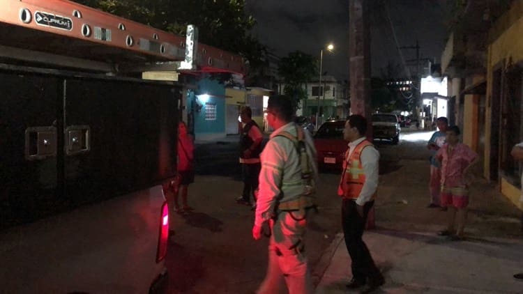 Cierran avenida de Veracruz por falta de energía eléctrica (+video)