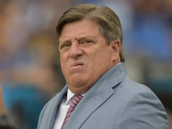 Suspenden dos juegos a Miguel Herrera por insultar al árbitro