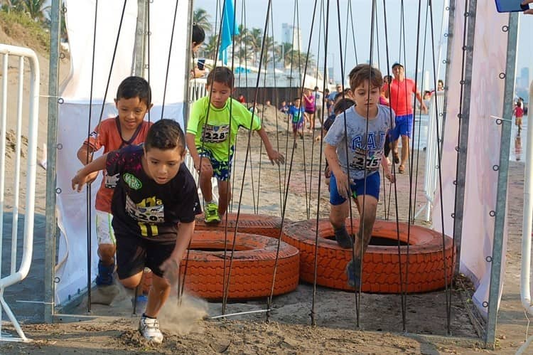 Lista la carrera infantil con obstáculos en el CDV