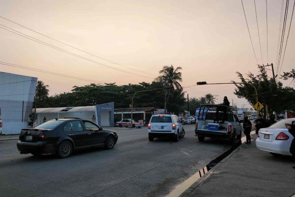 La impunidad se pasea, frente a central camionera le dan tiro de gracia en Coatzacoalcos