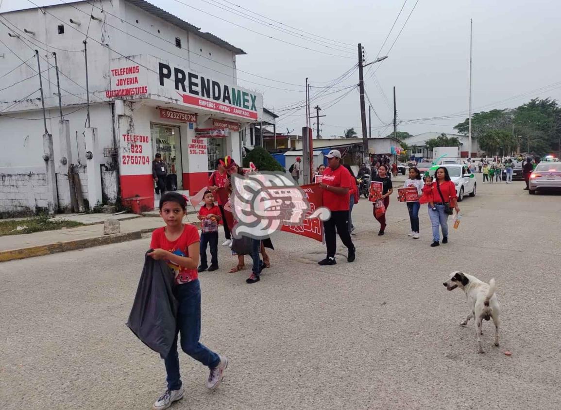 Candidatos a reyes del carnaval Villa Cuichapa llevaron a cabo un paseo (+Video)