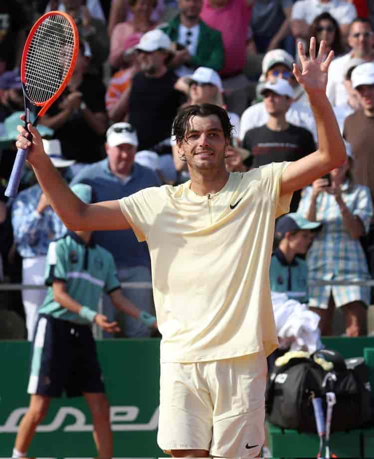 Eliminan a Stefanos Tsitsipas de Montecarlo