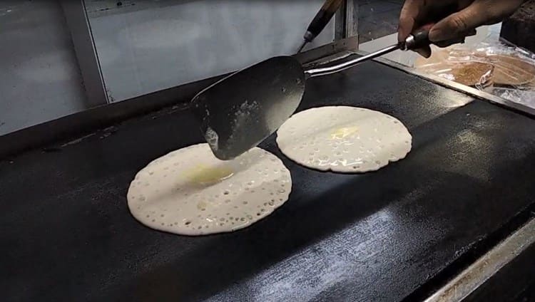 Hot cakes del parque Juárez, una tradición culinaria de Xalapa