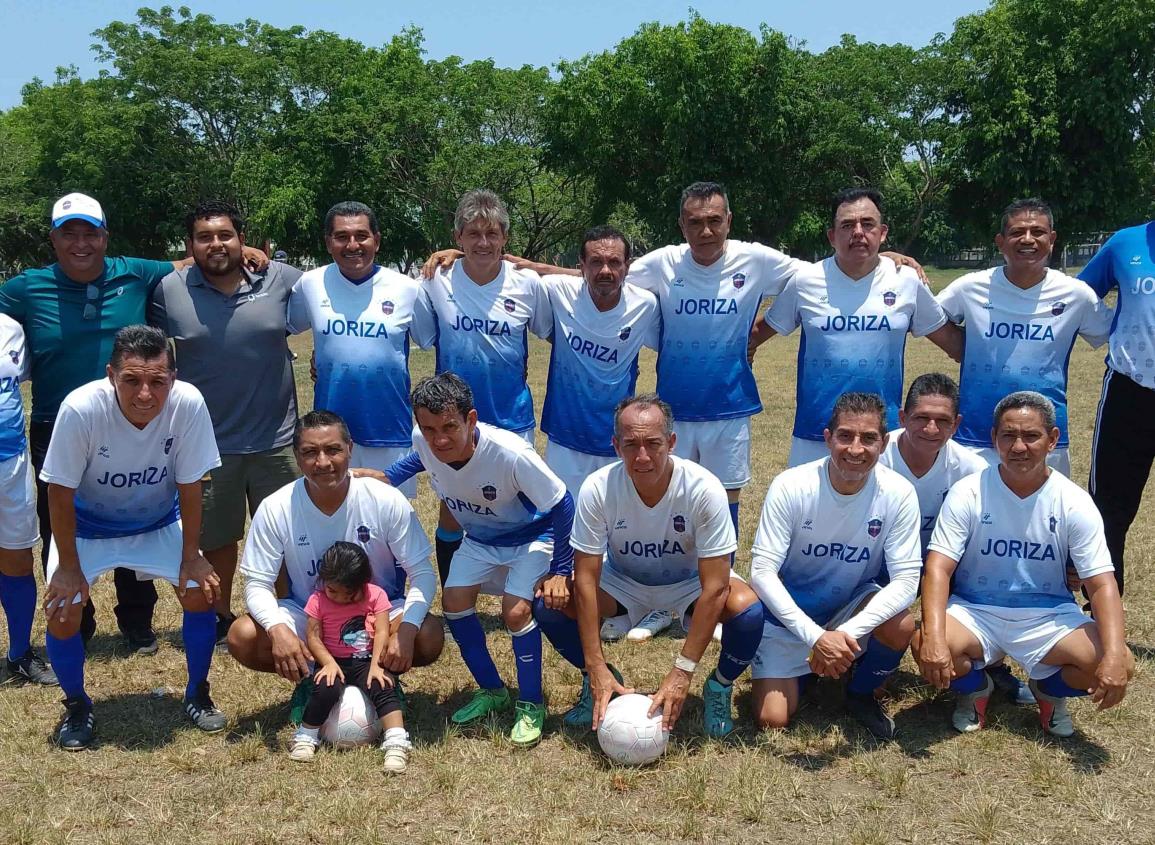 Nadie frena a Joriza en el futbol regional 55 y Más