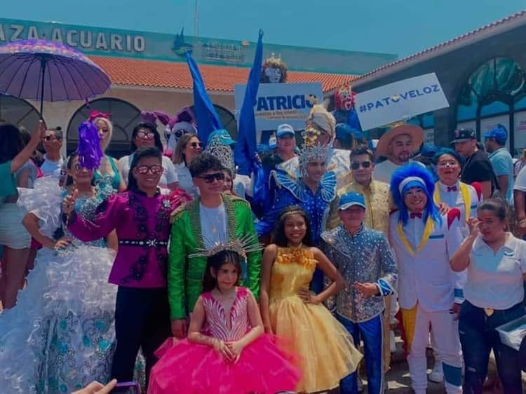 Participa contingente de 600 elementos en rumbata del Carnaval de Veracruz (+Video)