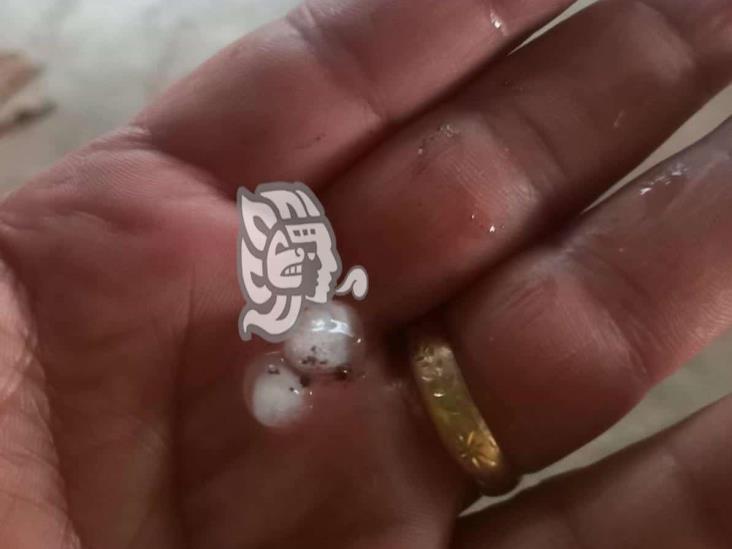 ¡Tregua tras calorón! sorprende lluvia y caída de granizo en Acayucan (+Video)