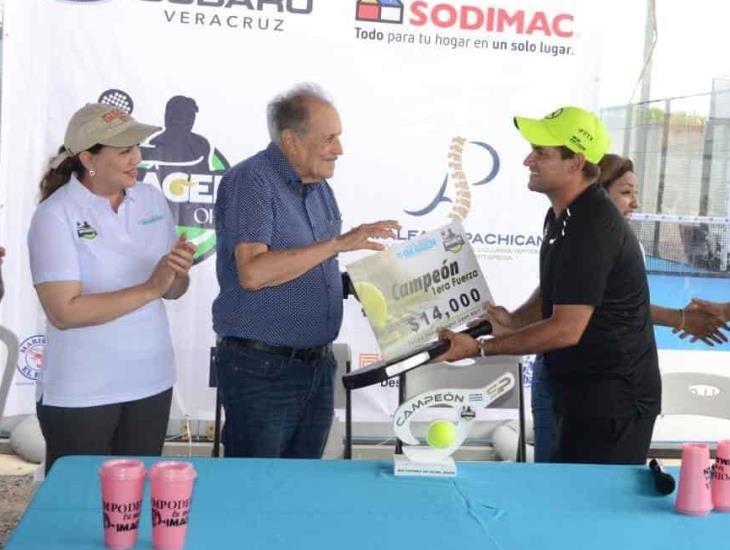 Premian a los campeones en el imagen Open 2023