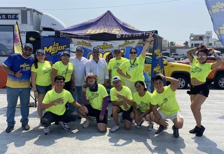 Bañistas gozaron hasta el último rayo de sol