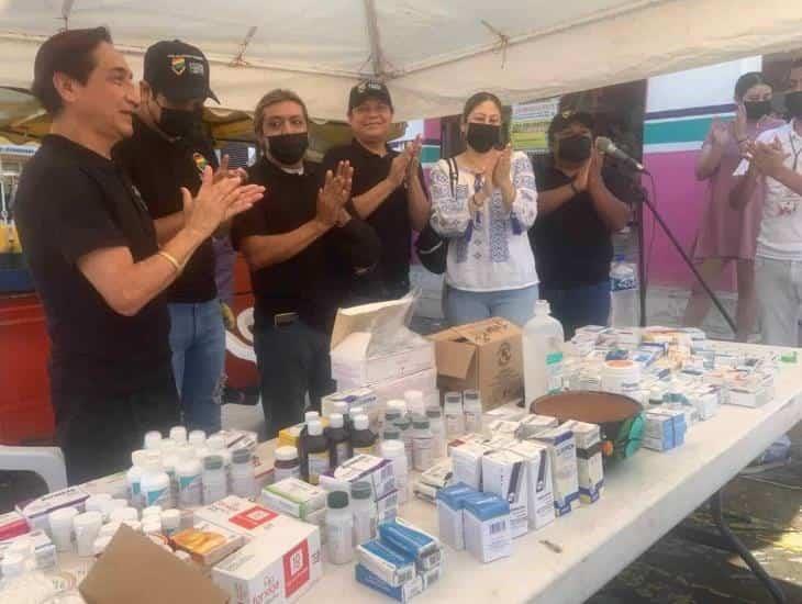 Comunidad LGBT+ realiza colecta de medicinas en sur de Veracruz