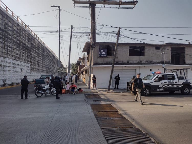 Camioneta impacta a motociclistas con su hija de 6 años en calles de Veracruz