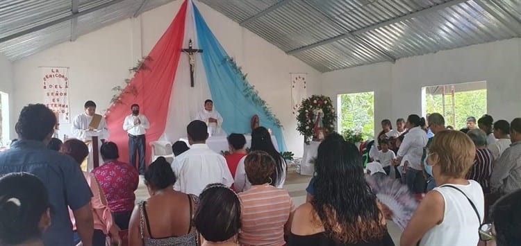 Celebran al Señor de la Misericordia en Moloacán