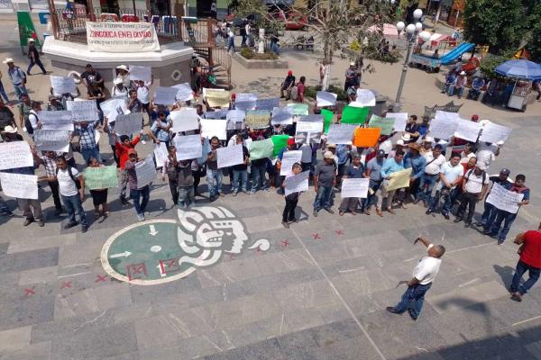 Con protesta, demandan reparación de caminos en Zongolica
