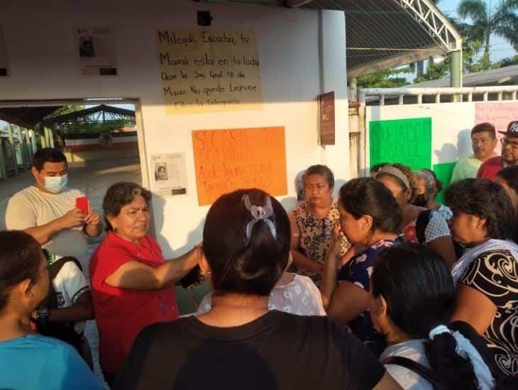 Evacúan secundaria por amenazas en el sur de Veracruz