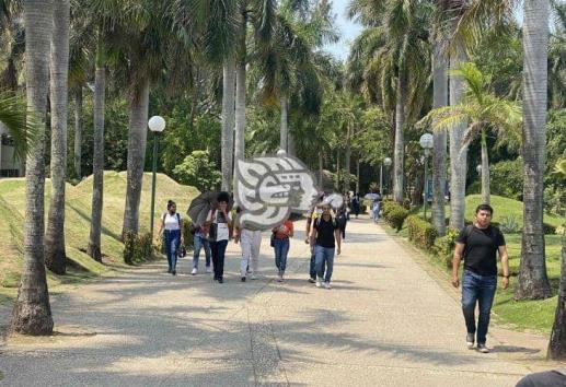 Más de 5 mil jóvenes realizarán examen para ingresar a la UV Coatzacoalcos - Minatitlán