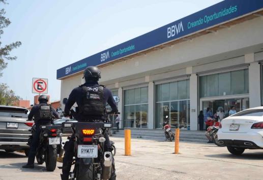 Asaltan a cuentahabiente en BBVA Costa de Oro (+video)