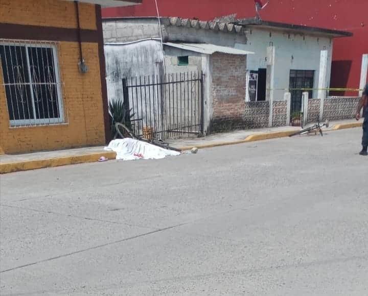 ¡Indignante! matan a menor a puñaladas en Tecolutla; paseaba en su bicicleta