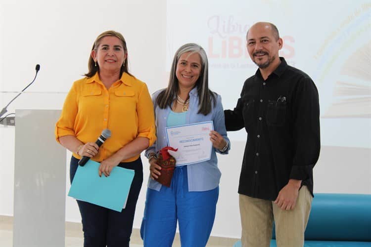 La autora veracruzana Suheyl Osio presenta su ópera prima Todo personal