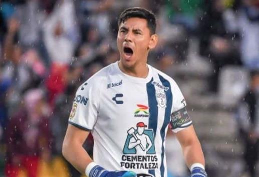 Pachuca da la vuelta y derrota al San Luis