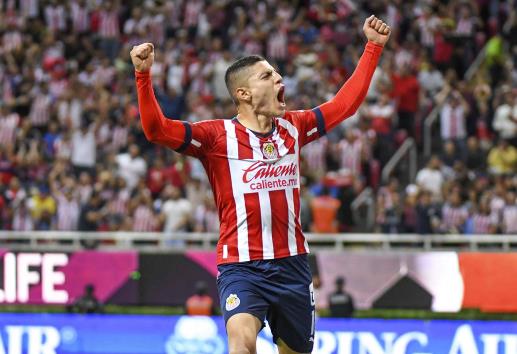 Chivas logra voltereta y descarrila al Cruz Azul