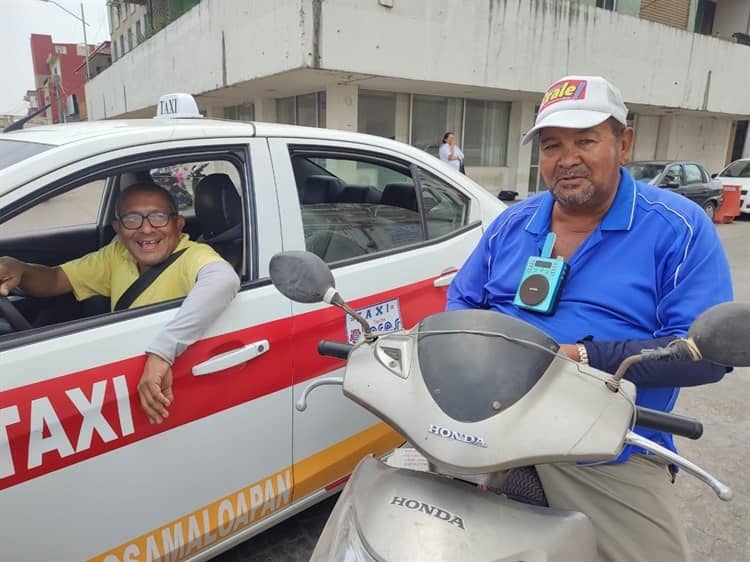 Martin Ochoa decano de los repartidores de periódicos en la cuenca del Papaloapan