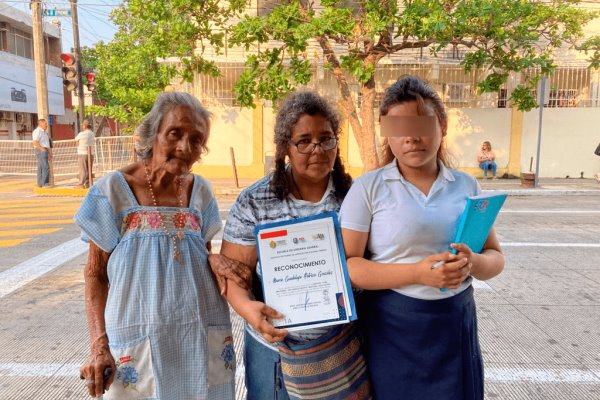 Niegan beca a menor de excelencia académica en Veracruz
