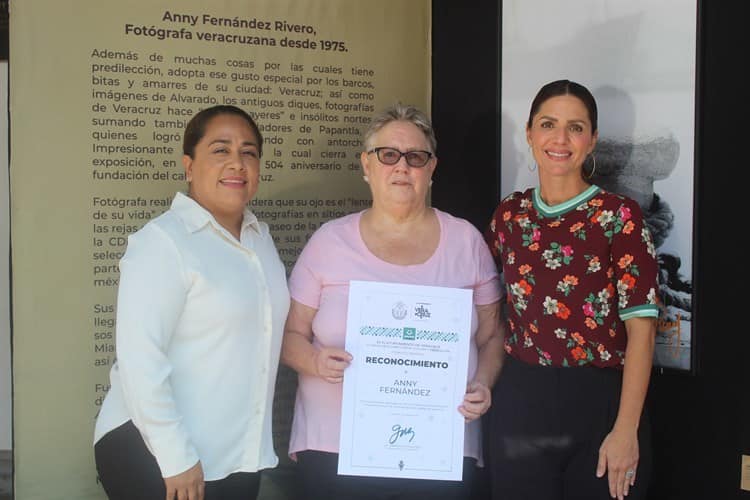 Anny Fernández expone ‘Veracruz, bitas y amarres’