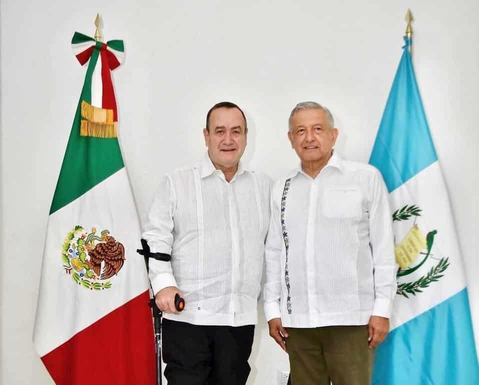 Presidente de Guatemala desea pronta recuperación a AMLO tras covid-19