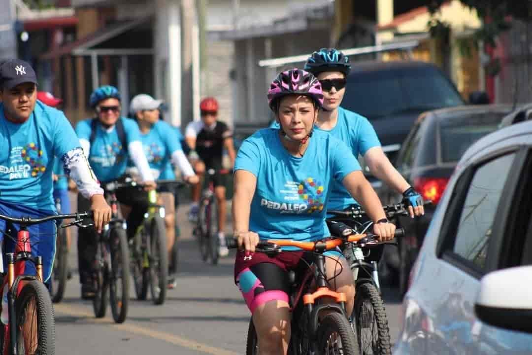 Realizan rodada “Pedaleo por ti” para niños con autismo en Úrsulo Galván