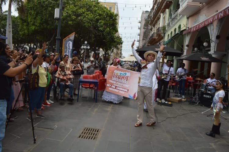 Pachi Pompotas se inscribe para participar como rey del Carnaval de Veracruz 2023(+Video)