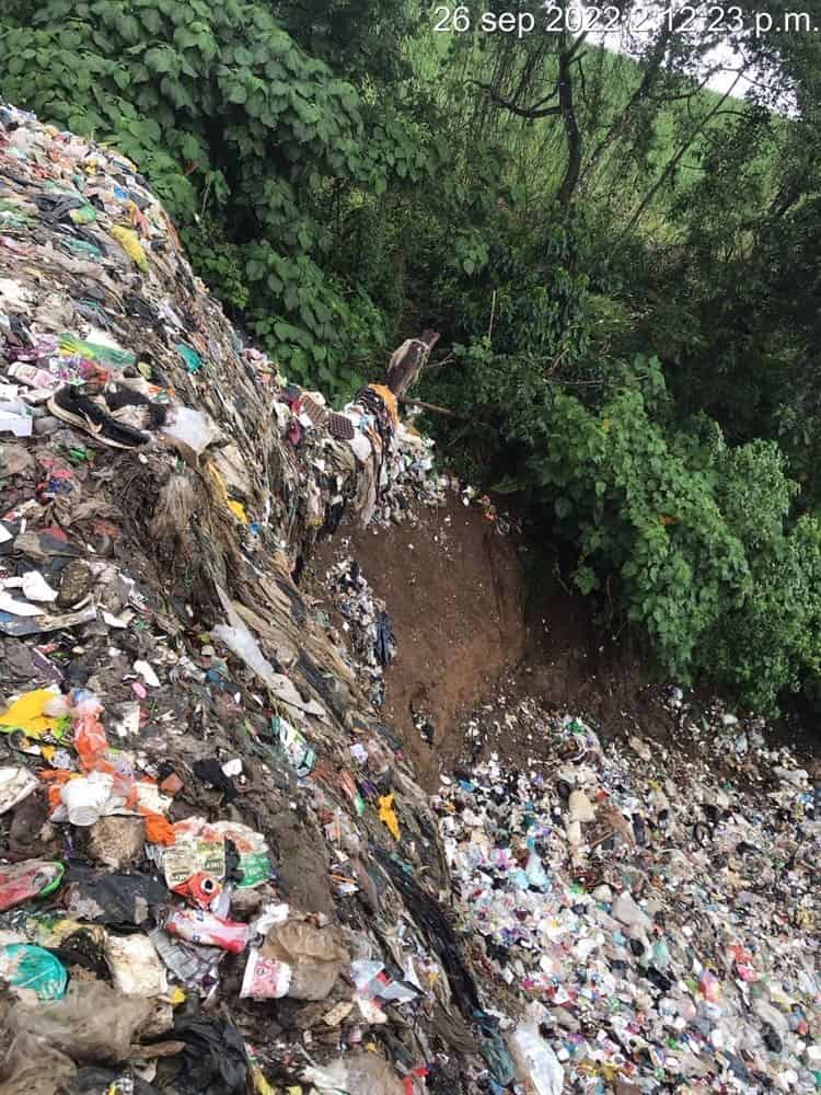 ¡Ecocidio! PMA multa al Ayuntamiento de Ixhuatlán del Café por arrojar toneladas de basura a río (+Video)