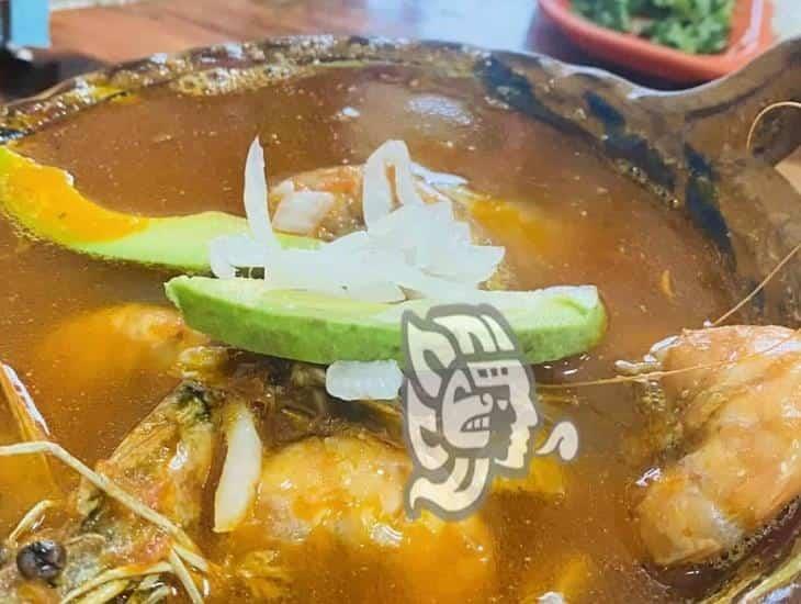 ¡En Las Choapas! pidió caldo de camarón y le dieron de gusanos