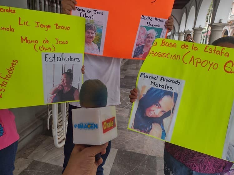 Les prometieron ayuda y los estafaron en colonia de Veracruz