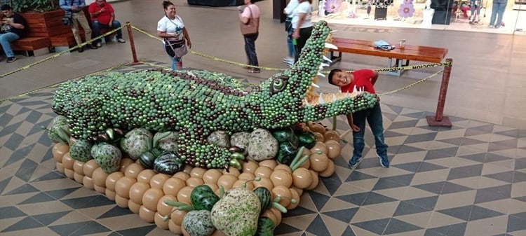 César Mejía realiza impresionante cocodrilo