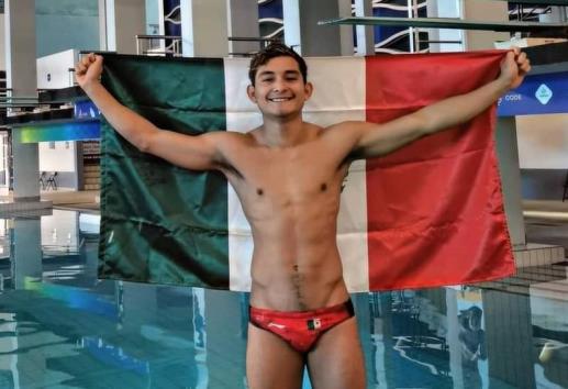 Vendiendo café; clavadista Kevin Berlín busca fondos rumbo a París 2024