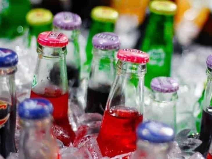 Estos son los dos refrescos que tienen más azúcar que la Coca-Cola, según Profeco