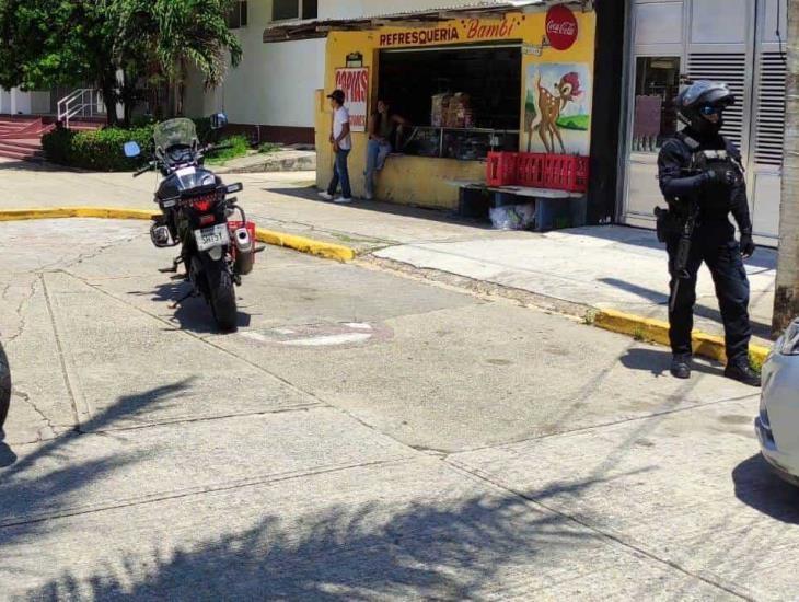 ¡Violento atraco! a punta de pistola despojan de auto a abuelito en Coatzacoalcos