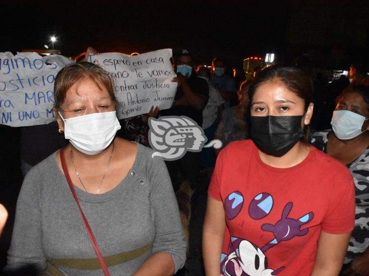 Bloquean la autopista Puebla-Orizaba, exigen la aparición de Marco Antonio (+Video)