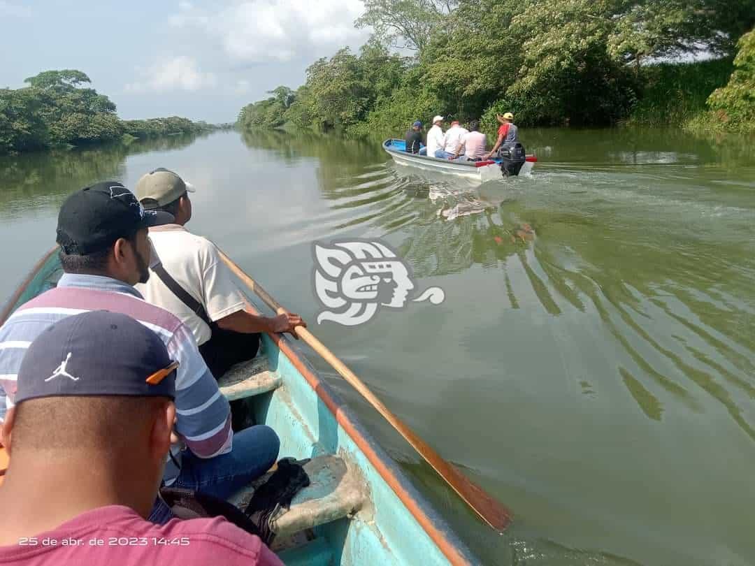 Recorre comitiva del gobierno federal laguna Mezcalapa