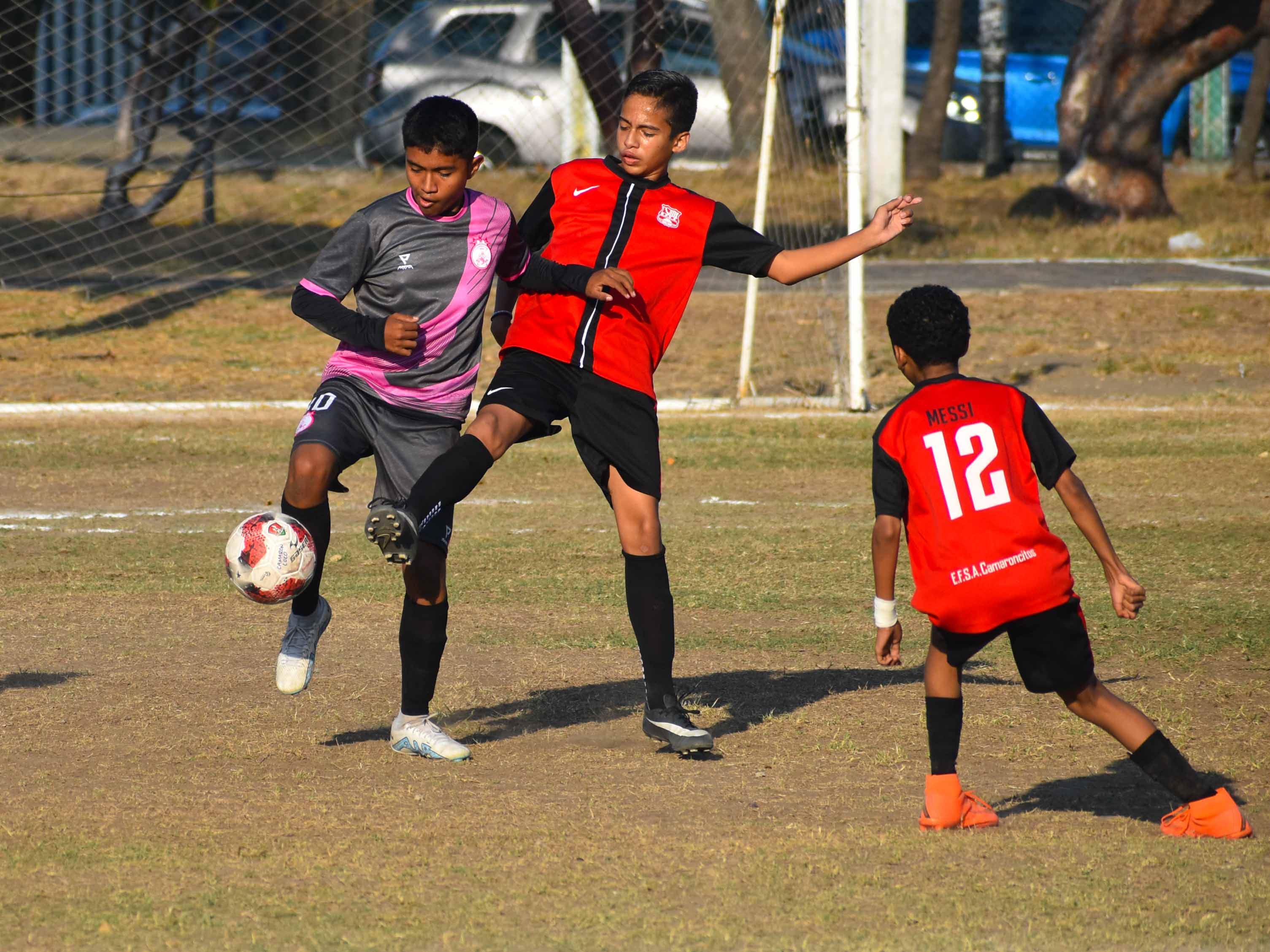 Arranca Liga Municipal Juvenil e Infantil en su J-15