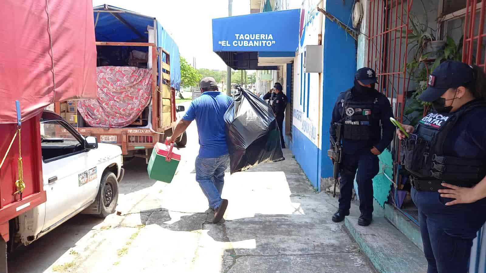 Desalojan a vecina en Coatzacoalcos con fuerza pública; pese haber adquirido propiedad