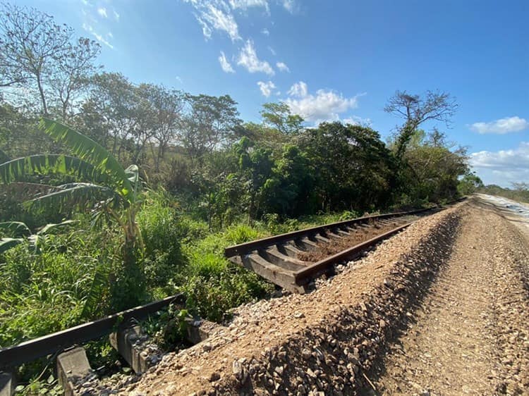 Bloquean tramo en Oaxaca tras desalojo en obra del Interoceánico