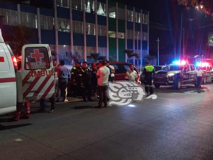 ¡Impruedente!, Conductor en estado de ebriedad provoca carambola frente a escuela (+Video)