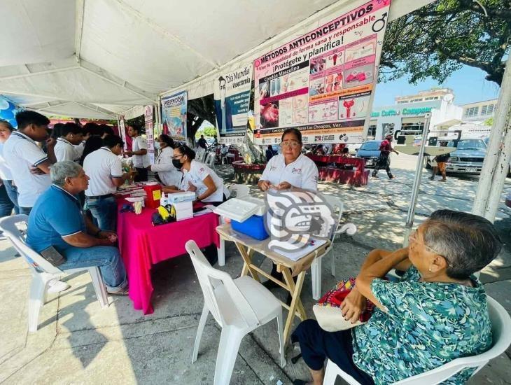 Familias de escasos recursos, beneficiados con consultas gratuitas en Las Choapas