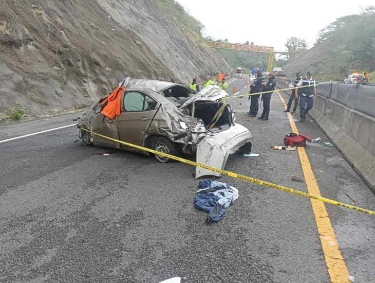 Trágico accidente en libramiento de Xalapa; conductor perdió el control del auto