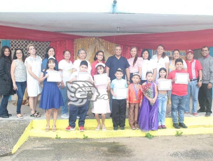 Agua Dulce celebró el día del niño