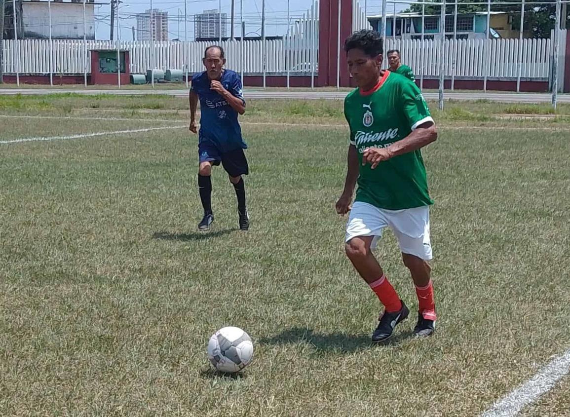 Agua Dulce se envalentona y frena a Ridisa