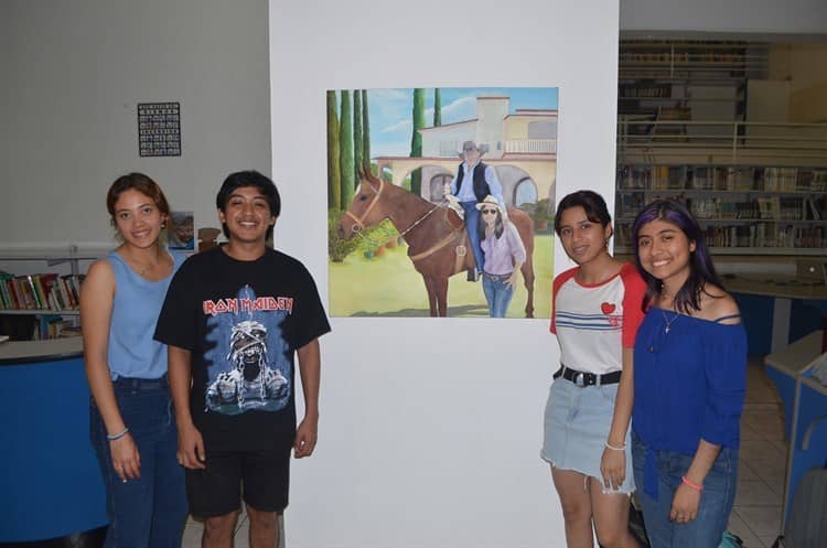 Alma Delia Parra inaugura exposición dentro de la UCC