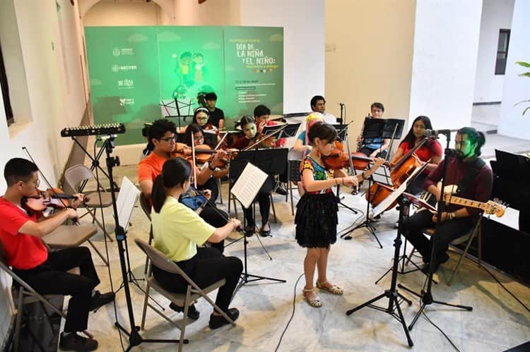 Pequeños veracruzanos celebran con diversas actividades artísticas el Día del Niño